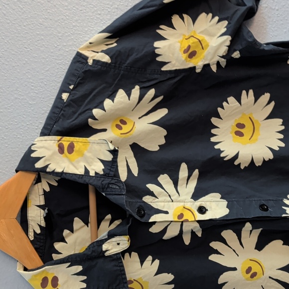 Neff Happy Smiley Face Flower Summer Daisy Floral Button Shirt - Picture 2 of 6